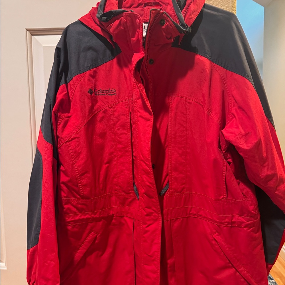 Columbia Red and Black Ski Jacket VNTG